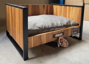 Luxe Sofa Teak Finished / Metaal (S) + Luxe Outdoor Kussen (B-Keuze)