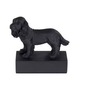 Figure de race de chien Cocker Spaniel noir
