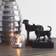 Figure de race de chien Ridgeback noir