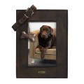Picture frame with collar dog